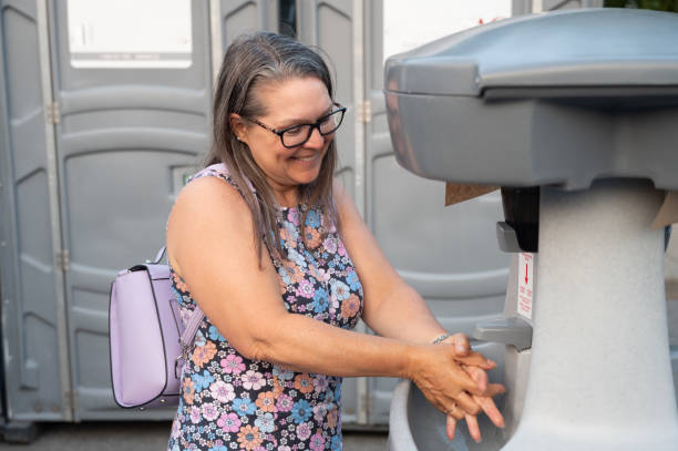 Best Luxury portable toilet rental  in San Fernando, CA